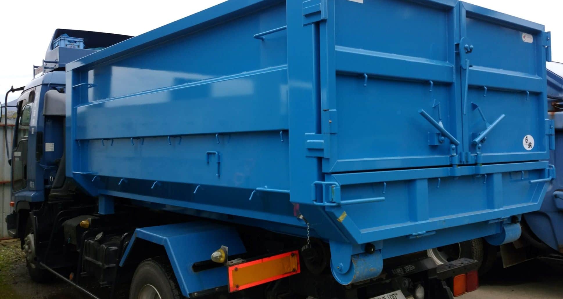 脱着コンテナ車アームロール